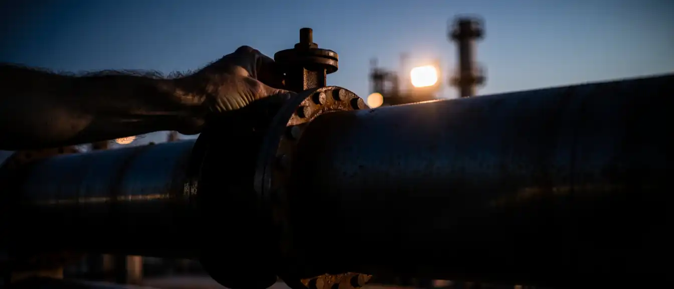 Энергетическая уязвимость ЕС: почти весь объем сырой нефти приходится ввозить извне
