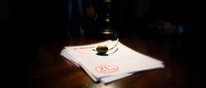 Ультиматум разведки или греческий тупик: почему новый санкционный пакет ЕС застрял в переговорах