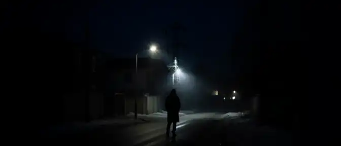 Посол по особым поручениям МИД РФ Родион Мирошник сообщил о масштабных перебоях с электричеством в ряде российских регионов и ЛНР