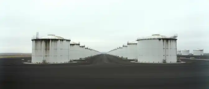 Резкое сокращение стратегических запасов нефти в США достигло показателей сорока двухлетнего минимума